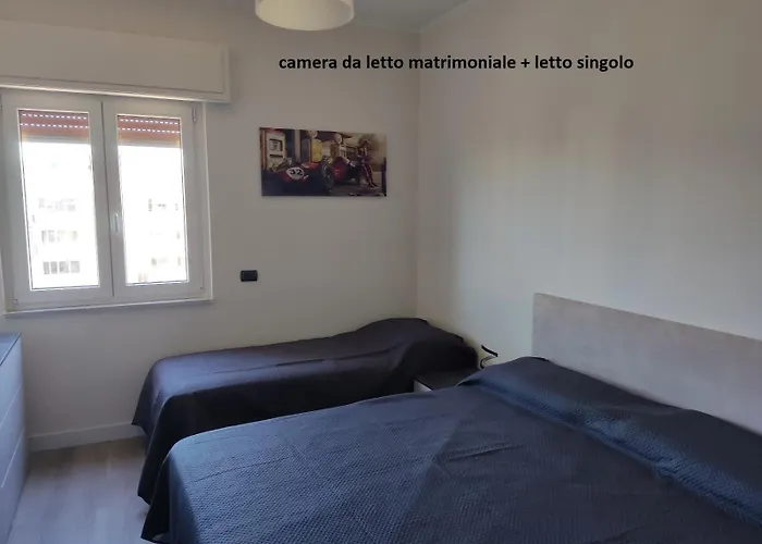 Sunrise Marina 公寓 *